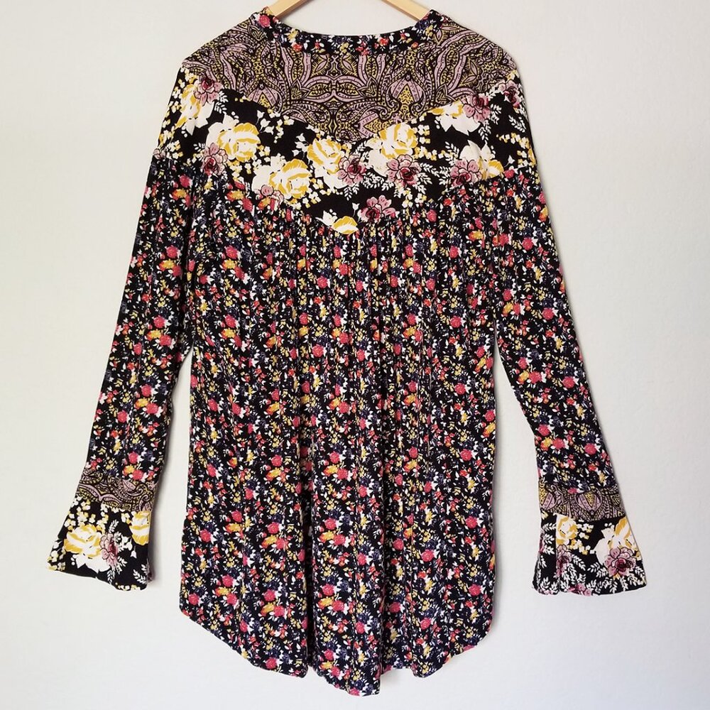 Free People Wildflower Fields Henley Top Tunic Blouse M $108 Black Ditsy Floral - Picture 8 of 16